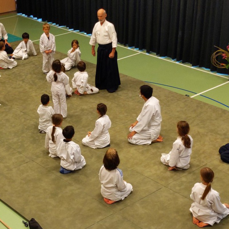 Square_aikido